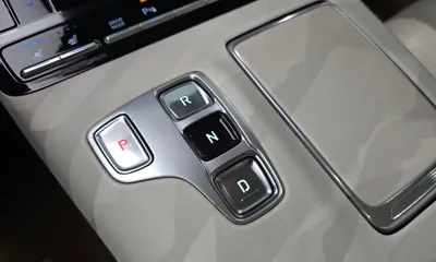 Hyundai Grandeur 2020, 50354 км, за 16865.27 USD - фото 9