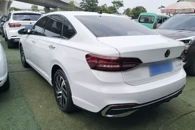 Volkswagen Lavida 2023, 32800 км, за 11040 USD