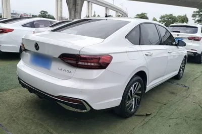 Volkswagen Lavida 2023, 32800 км, за 11040 USD - фото 6