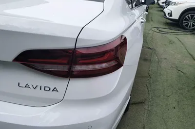 Volkswagen Lavida 2023, 32800 км, за 11040 USD - фото 9