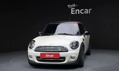 MINI Cooper 2012, 179206 км, за 1943.7 USD