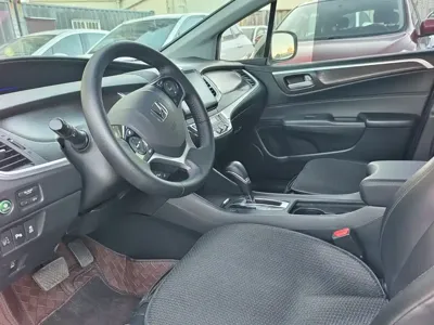 Honda Jade 2016, 90000 км, за 6463.09 USD
