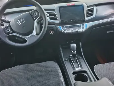Honda Jade 2016, 90000 км, за 6463.09 USD