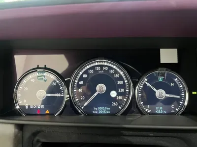Rolls-Royce Cullinan 2023, 493 км, за 327771.81 USD - фото 8