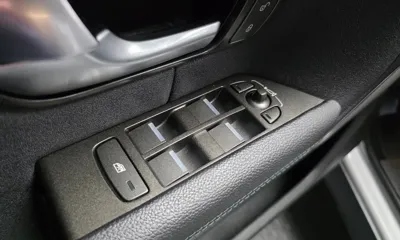 Land Rover Range Rover Evoque 2018, 79554 км, за 9839.83 USD - фото 13