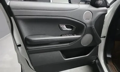 Land Rover Range Rover Evoque 2018, 79554 км, за 9839.83 USD - фото 24