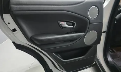 Land Rover Range Rover Evoque 2018, 79554 км, за 9839.83 USD - фото 25
