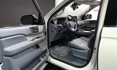 Lincoln Navigator 2020, 67341 км, за 34797.06 USD - фото 10