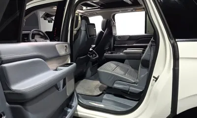 Lincoln Navigator 2020, 67341 км, за 34797.06 USD - фото 12