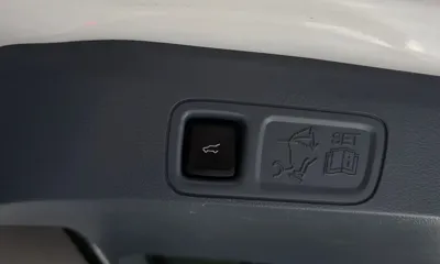 Lincoln Navigator 2020, 67341 км, за 34797.06 USD - фото 20