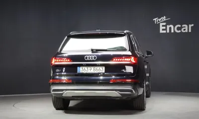 Audi Q7 2021, 31323 км, за 32309.21 USD