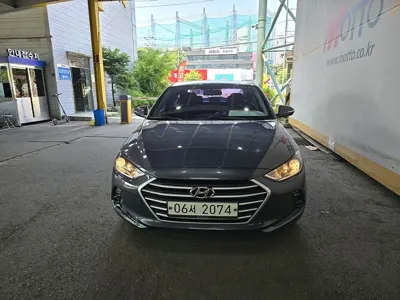 Hyundai Avante 2018, 69433 км, за 7670.8 USD - фото 2