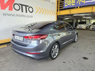Hyundai Avante 2018, 69433 км, за 7670.8 USD - фото 5