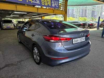 Hyundai Avante 2018, 69433 км, за 7670.8 USD - фото 7