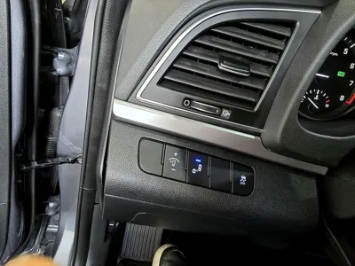 Hyundai Avante 2018, 69433 км, за 7670.8 USD - фото 12