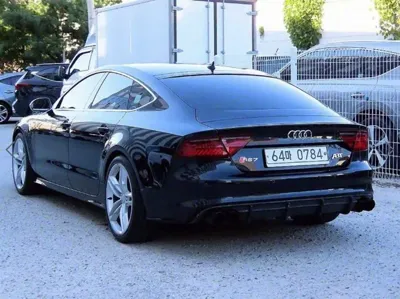Audi S7 2013, 124495 км, за 12547.07 USD