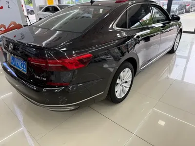 Volkswagen Passat 2019, 92000 км, за 10270.55 USD - фото 15