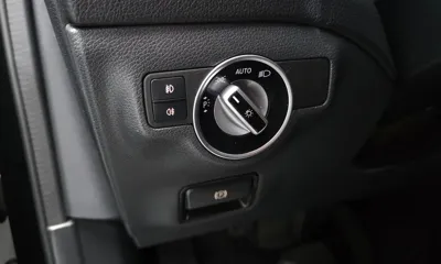 Mercedes-Benz GLA-Class 2018, 59499 км, за 12427.3 USD - фото 18