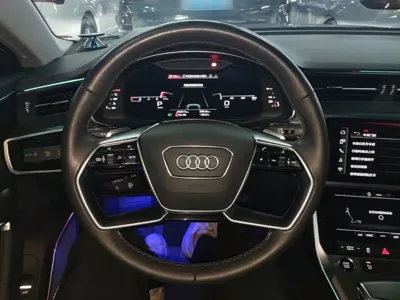Audi A7L 2024, 44300 км, за 36800.35 USD