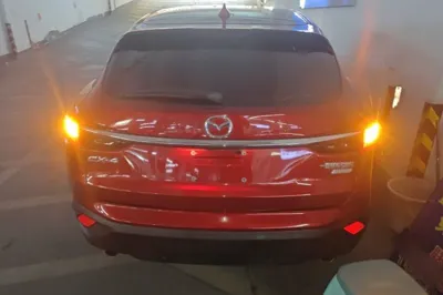 Mazda CX-4 2018, 85500 км, за 9680 USD