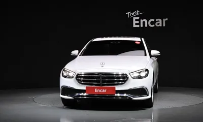 Mercedes-Benz E-Class 2022, 80076 км, за 24878.56 USD