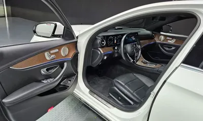 Mercedes-Benz E-Class 2022, 80076 км, за 24878.56 USD - фото 11