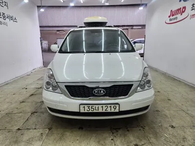 Kia Canival 2014, 212000 км, за 1962.72 USD
