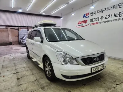 Kia Canival 2014, 212000 км, за 1962.72 USD