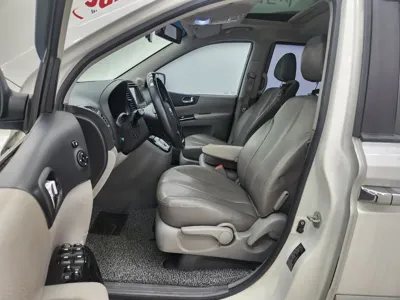 Kia Canival 2014, 212000 км, за 1962.72 USD - фото 9