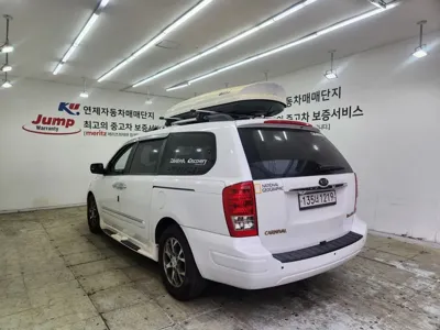 Kia Canival 2014, 212000 км, за 1962.72 USD - фото 10