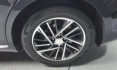 Hyundai Grandeur 2020, 73333 км, за 12312.71 USD - фото 21