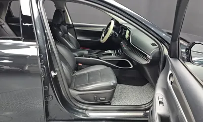 Hyundai Grandeur 2020, 73333 км, за 12312.71 USD - фото 26