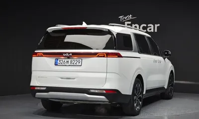 Kia Canival 2023, 51592 км, за 15887.4 USD