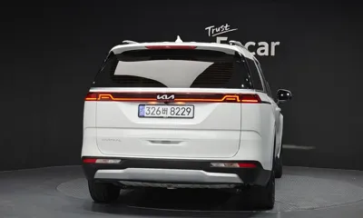 Kia Canival 2023, 51592 км, за 15887.4 USD