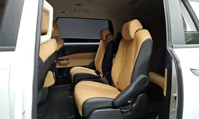 Kia Canival 2023, 51592 км, за 15887.4 USD - фото 12