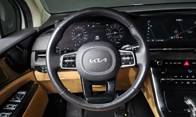 Kia Canival 2023, 51592 км, за 15887.4 USD - фото 13
