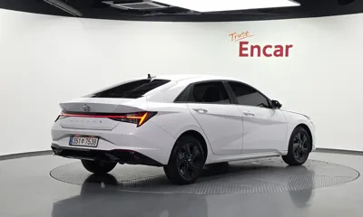 Hyundai Avante 2023, 53459 км, за 15025.6 USD
