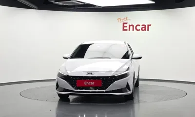 Hyundai Avante 2023, 53459 км, за 15025.6 USD
