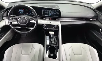 Hyundai Avante 2023, 53459 км, за 15025.6 USD - фото 7