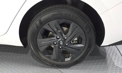 Hyundai Avante 2023, 53459 км, за 15025.6 USD - фото 21