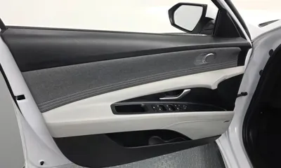 Hyundai Avante 2023, 53459 км, за 15025.6 USD - фото 24