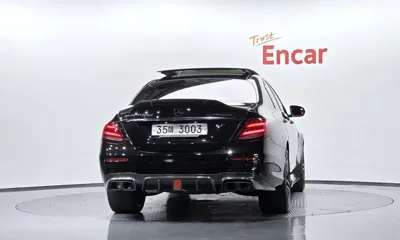 Mercedes-Benz E-Class 2018, 50836 км, за 35643.95 USD