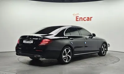 Mercedes-Benz E-Class 2020, 108670 км, за 13551.04 USD