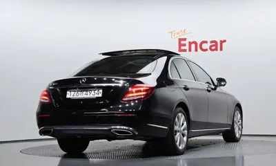 Mercedes-Benz E-Class 2020, 106644 км, за 18830.52 USD