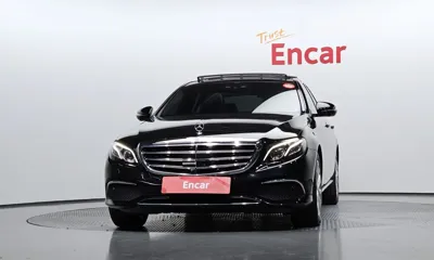 Mercedes-Benz E-Class 2020, 106644 км, за 18830.52 USD