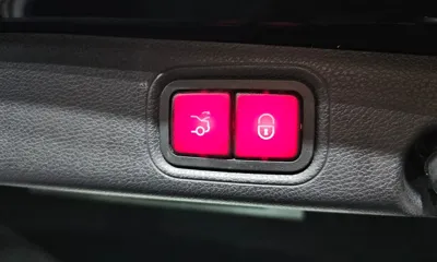 Mercedes-Benz E-Class 2020, 106644 км, за 18839.25 USD - фото 20
