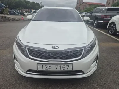 Kia K5 · 2015 год