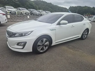 Kia K5 2015, 153584 км, за 4225.44 USD