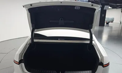 Hyundai Grandeur 2023, 19932 км, за 25713.93 USD - фото 20