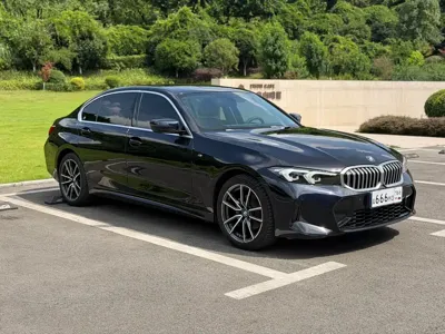 BMW 3 Series 2023, 24700 км, за 29939.75 USD